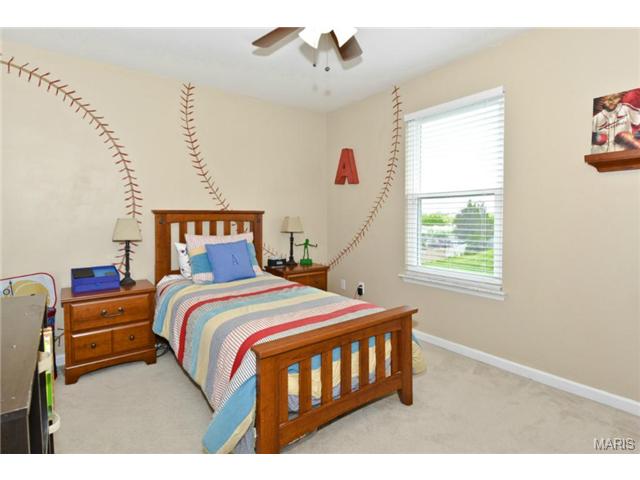 558 Topaz Dr, O'fallon, MO 63366 photo 13