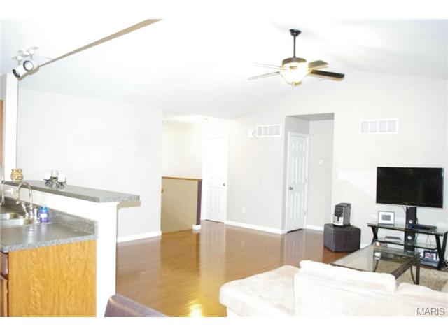 109 Marigold Mdws, O'fallon, MO 63368 photo 11