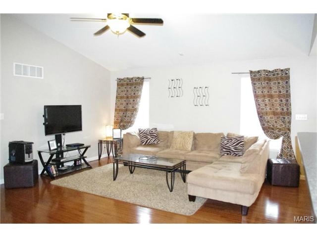 109 Marigold Mdws, O'fallon, MO 63368 photo 7