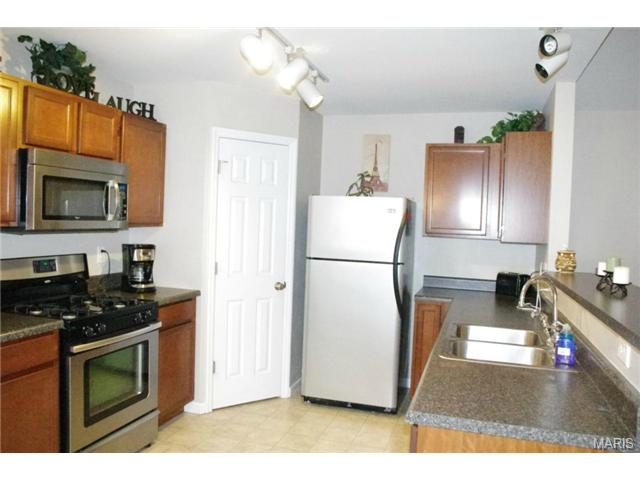 109 Marigold Mdws, O'fallon, MO 63368 photo 13