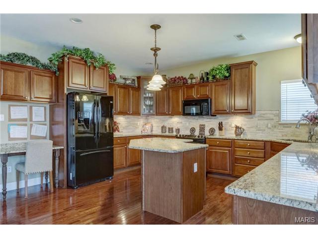 810 Aston Way Dr, O'fallon, MO 63368 photo 11