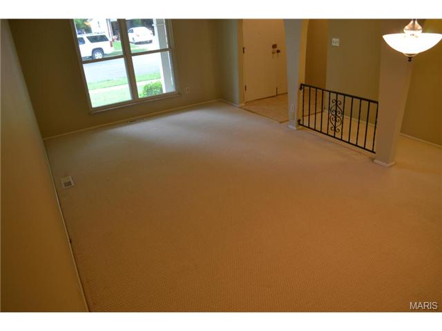 660 Twigwood, Ballwin, MO 63021 photo 29