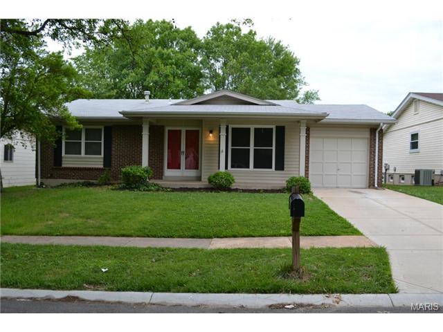 660 Twigwood, Ballwin, MO 63021 photo 1