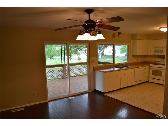 660 Twigwood, Ballwin, MO 63021 photo 14