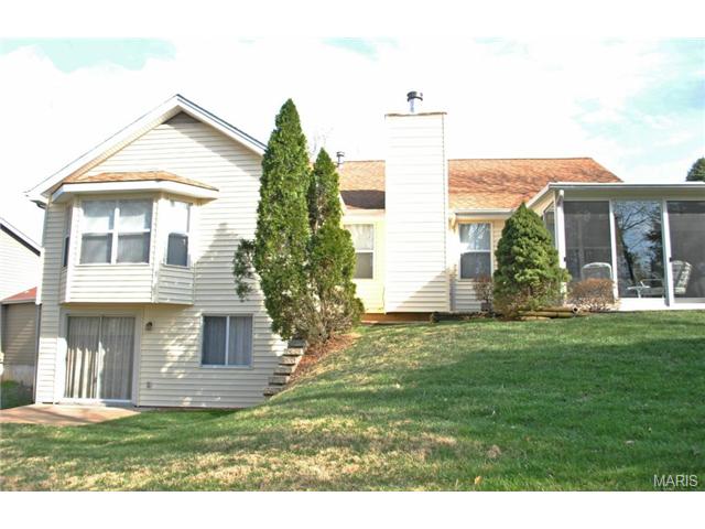 533 Oak Leaf Manor Ct, Ballwin, MO 63021 photo 16