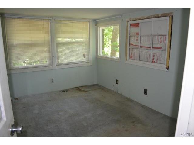 220 North Dr, Ballwin, MO 63021 photo 7