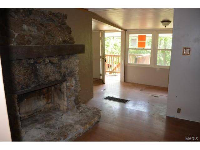220 North Dr, Ballwin, MO 63021 photo 5