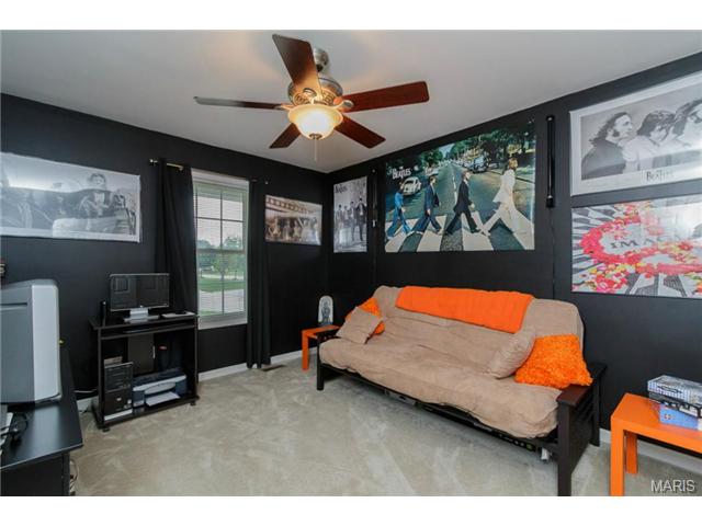 100 Rightfield Dr, O'fallon, MO 63366 photo 15