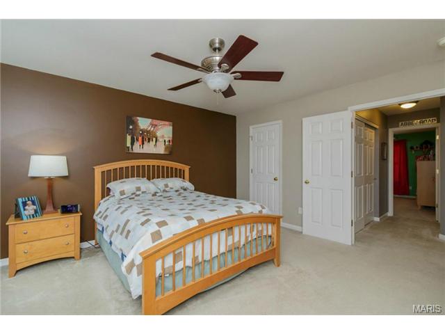 100 Rightfield Dr, O'fallon, MO 63366 photo 13