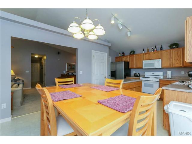 100 Rightfield Dr, O'fallon, MO 63366 photo 22