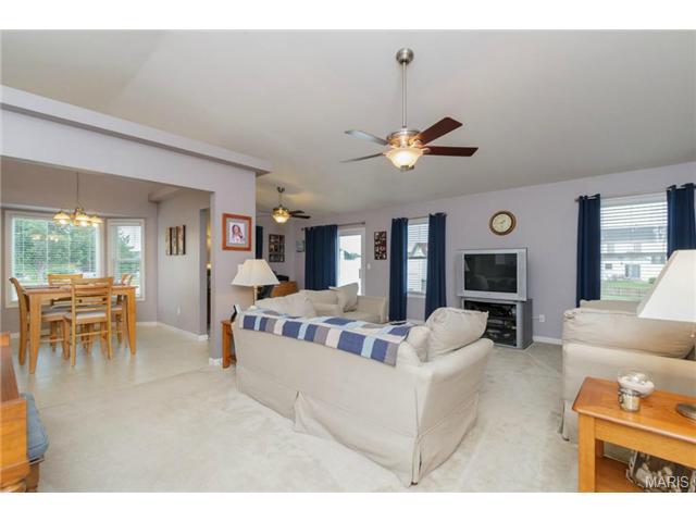 100 Rightfield Dr, O'fallon, MO 63366 photo 7