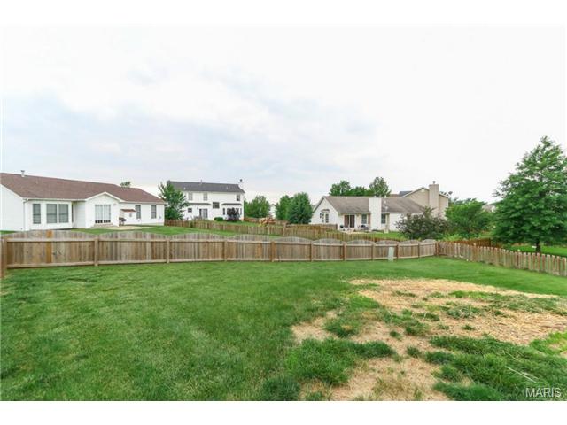 100 Rightfield Dr, O'fallon, MO 63366 photo 16