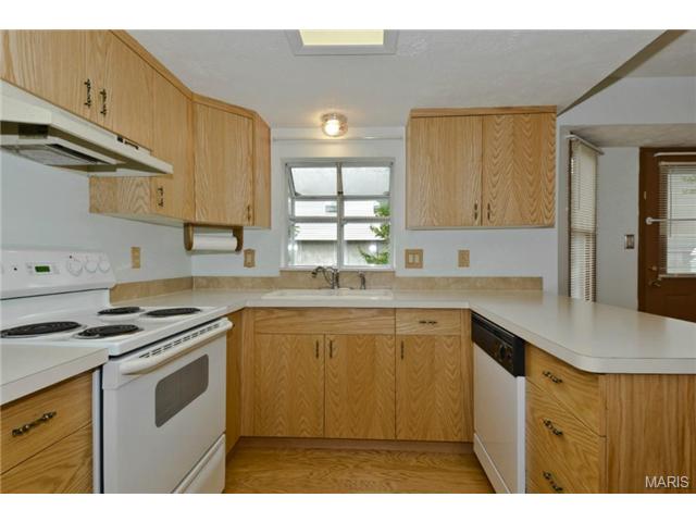 1348 Deerfield Estates Dr, O'fallon, MO 63366 photo 11