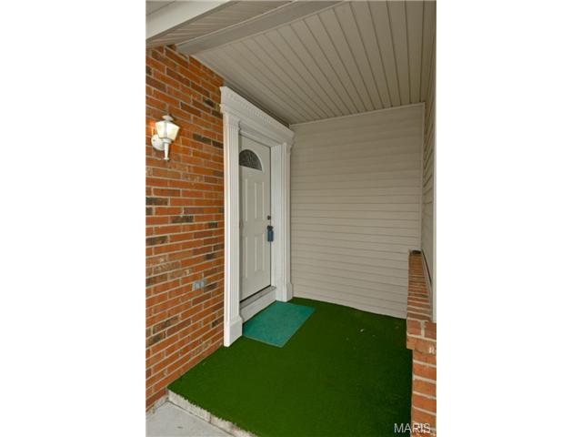 1348 Deerfield Estates Dr, O'fallon, MO 63366 photo 2