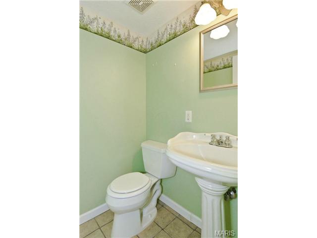 1348 Deerfield Estates Dr, O'fallon, MO 63366 photo 12