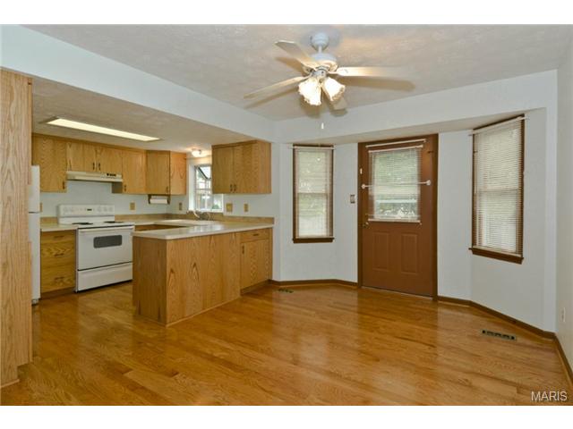 1348 Deerfield Estates Dr, O'fallon, MO 63366 photo 7