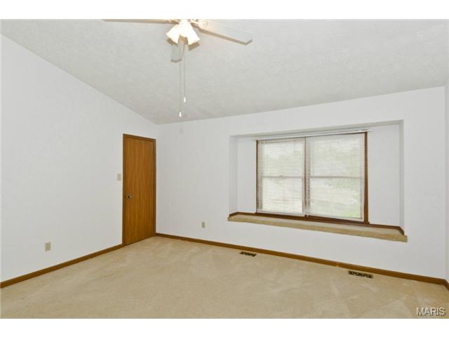 1348 Deerfield Estates Dr, O'fallon, MO 63366 photo 21