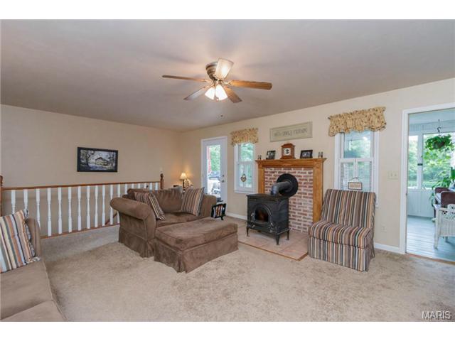 305 Bridle Path Ln, O'fallon, MO 63366 photo 14