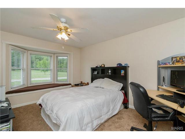 305 Bridle Path Ln, O'fallon, MO 63366 photo 30