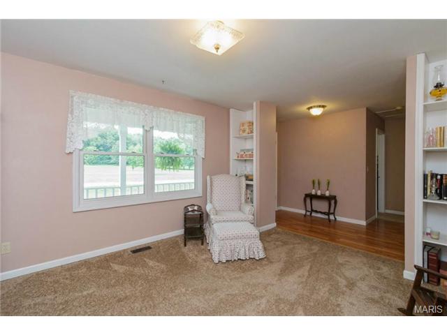 305 Bridle Path Ln, O'fallon, MO 63366 photo 9