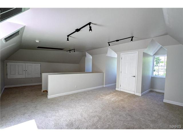 914 Dwyer Ave, Glendale, MO 63122 photo 25