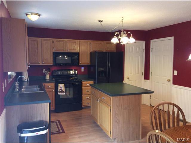 136 Royallmanor, O'fallon, MO 63368 photo 5