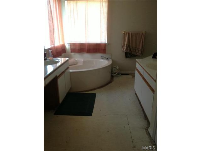 5739 Westchester Meadow Dr, Weldon Spring, MO 63304 photo 37