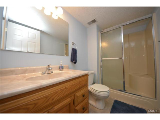 154 Rightfield Dr, O'fallon, MO 63366 photo 17