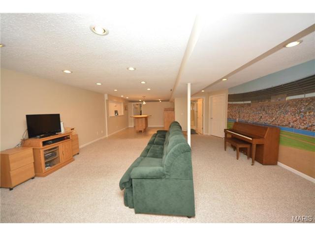 154 Rightfield Dr, O'fallon, MO 63366 photo 16