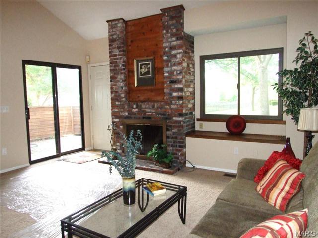 1205 Hemingway Ln, Weldon Spring, MO 63304 photo 3