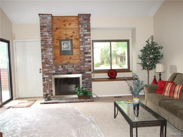 1205 Hemingway Ln, Weldon Spring, MO 63304 photo 4