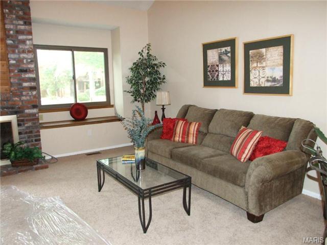 1205 Hemingway Ln, Weldon Spring, MO 63304 photo 5