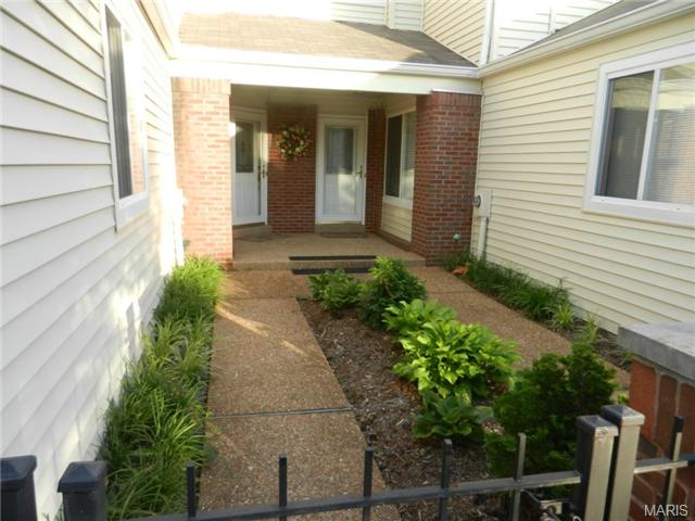 1766 Highview Circle Ct, Ballwin, MO 63021 photo 8