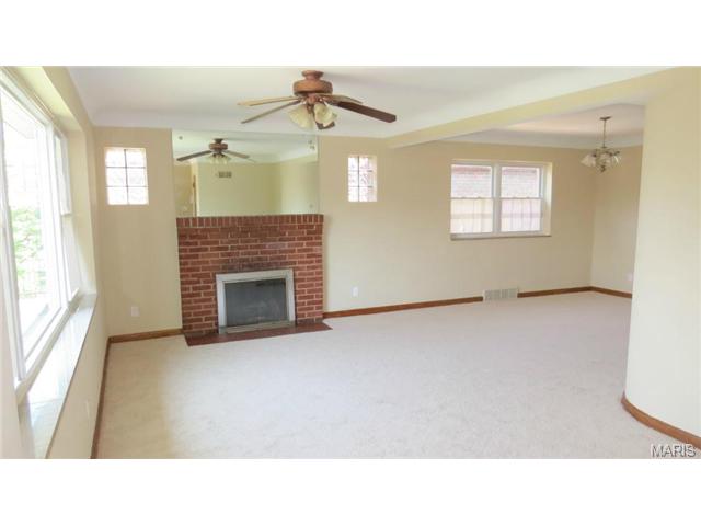 5415 Gresham Ave, Saint Louis, MO 63109 photo 2