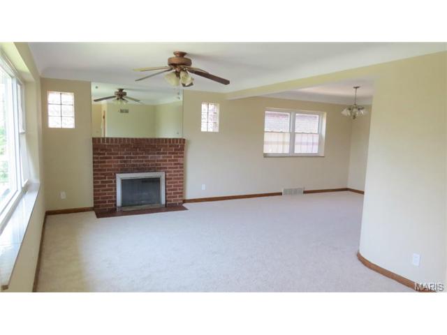 5415 Gresham Ave, Saint Louis, MO 63109 photo 4