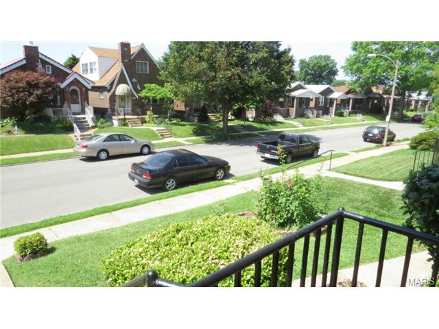 5415 Gresham Ave, Saint Louis, MO 63109 photo 22