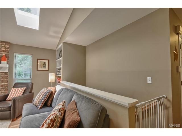 541 Rustic Valley Dr, Ballwin, MO 63021 photo 12