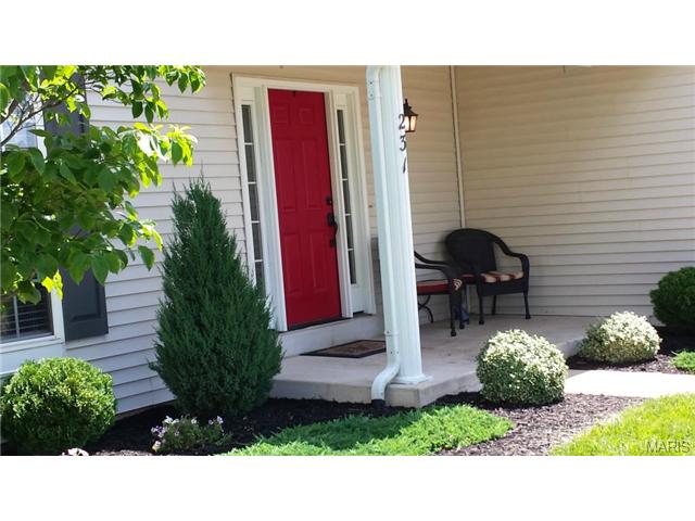 231 Royallmanor Ln, O'fallon, MO 63368 photo 2