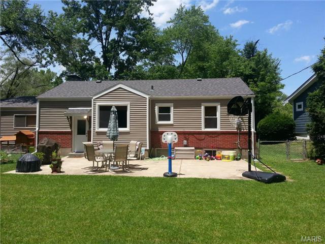 710 Risdon, Saint Louis, MO 63135 photo 23