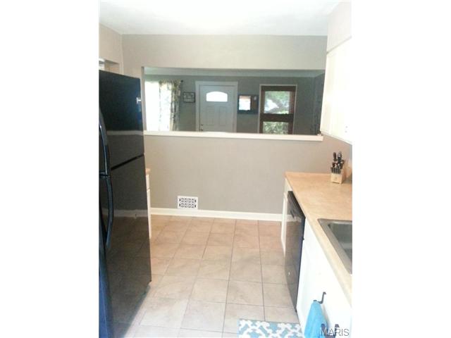 710 Risdon, Saint Louis, MO 63135 photo 10
