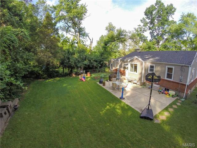 710 Risdon, Saint Louis, MO 63135 photo 26