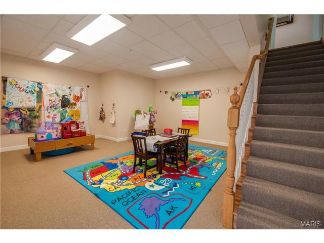 8 Ramsgate Dr, Saint Louis, MO 63132 photo 36