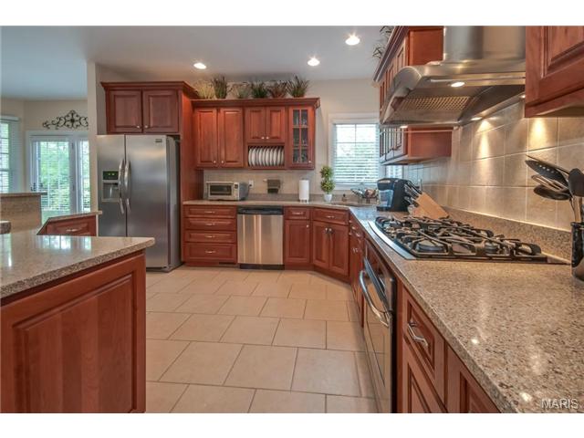 8 Ramsgate Dr, Saint Louis, MO 63132 photo 16
