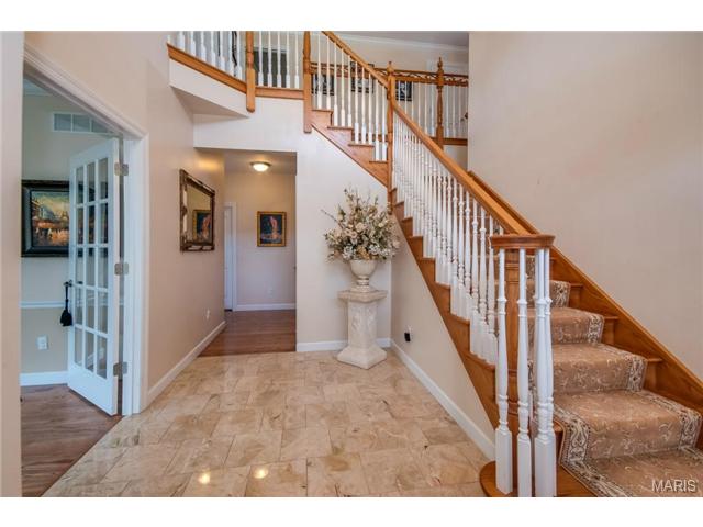 8 Ramsgate Dr, Saint Louis, MO 63132 photo 3