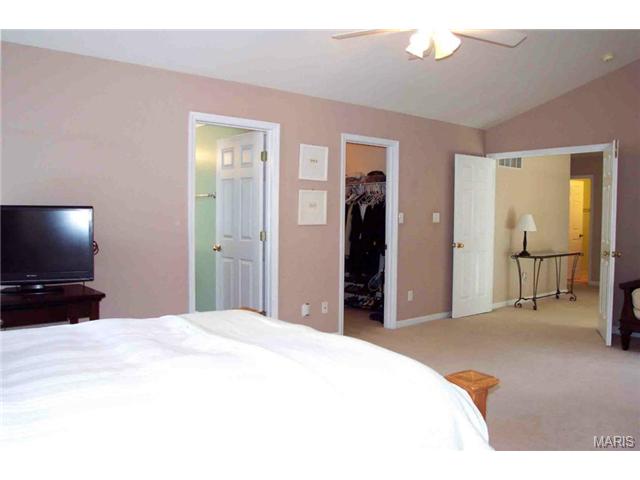 572 Legends View Dr, Eureka, MO 63025 photo 13