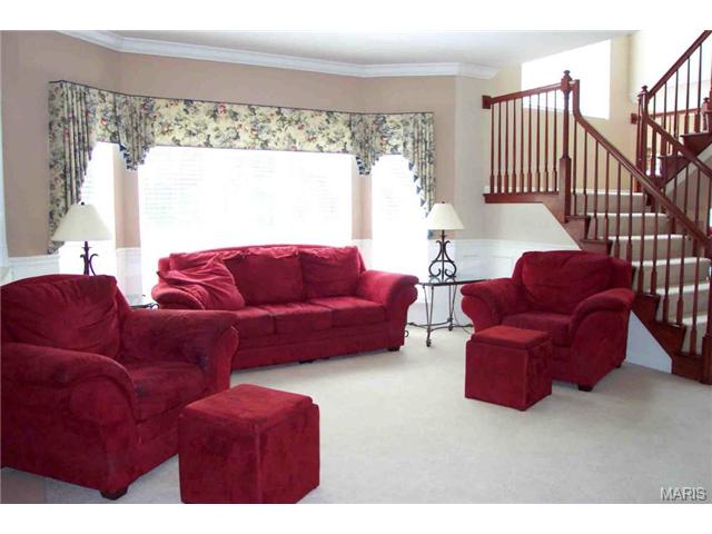 572 Legends View Dr, Eureka, MO 63025 photo 6