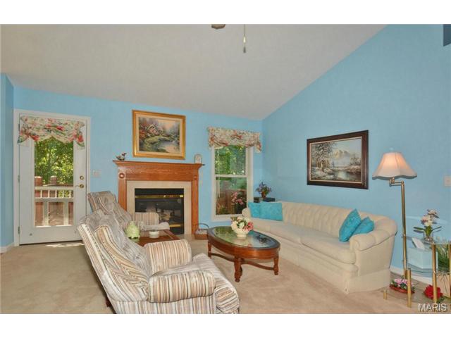 1122 Villa Flora Dr, O'fallon, MO 63366 photo 4
