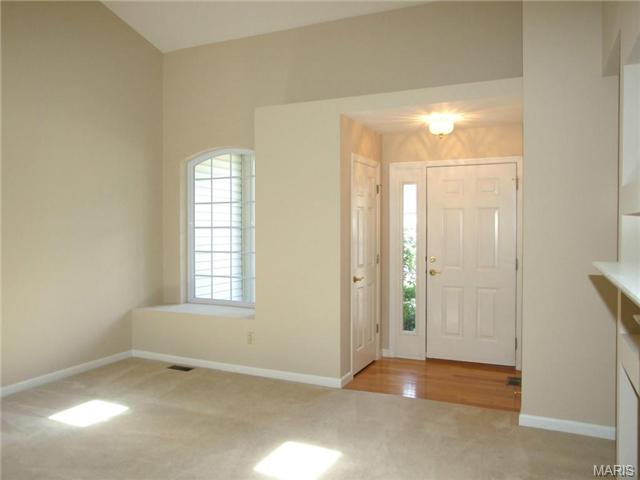 656 Hawk Run Dr, O'fallon, MO 63368 photo 12