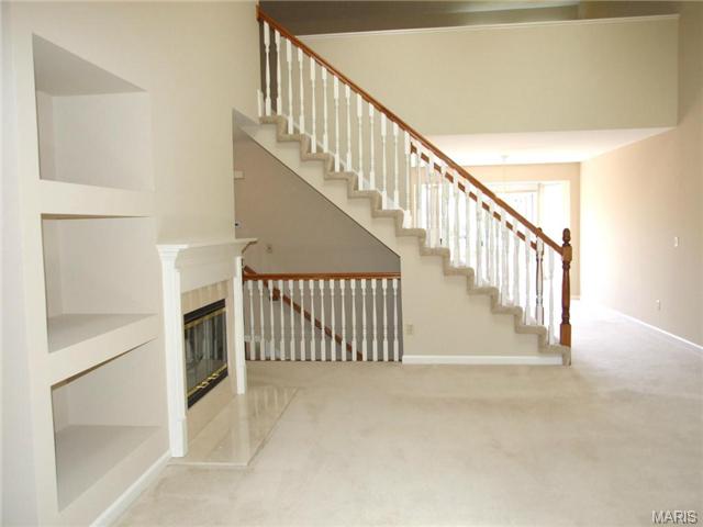 656 Hawk Run Dr, O'fallon, MO 63368 photo 9