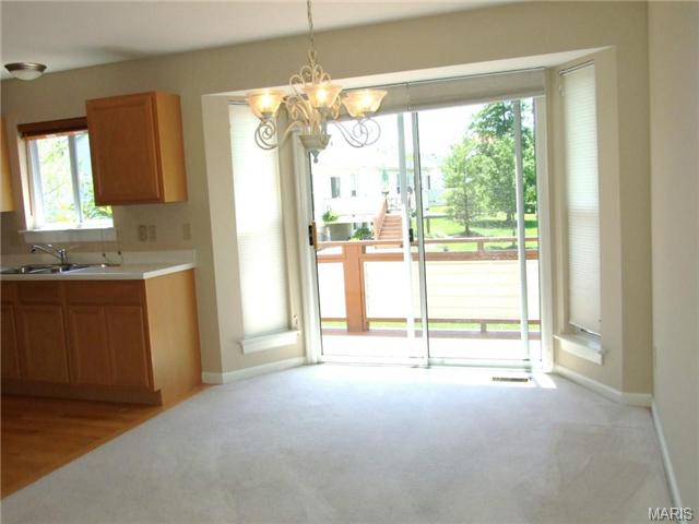 656 Hawk Run Dr, O'fallon, MO 63368 photo 6